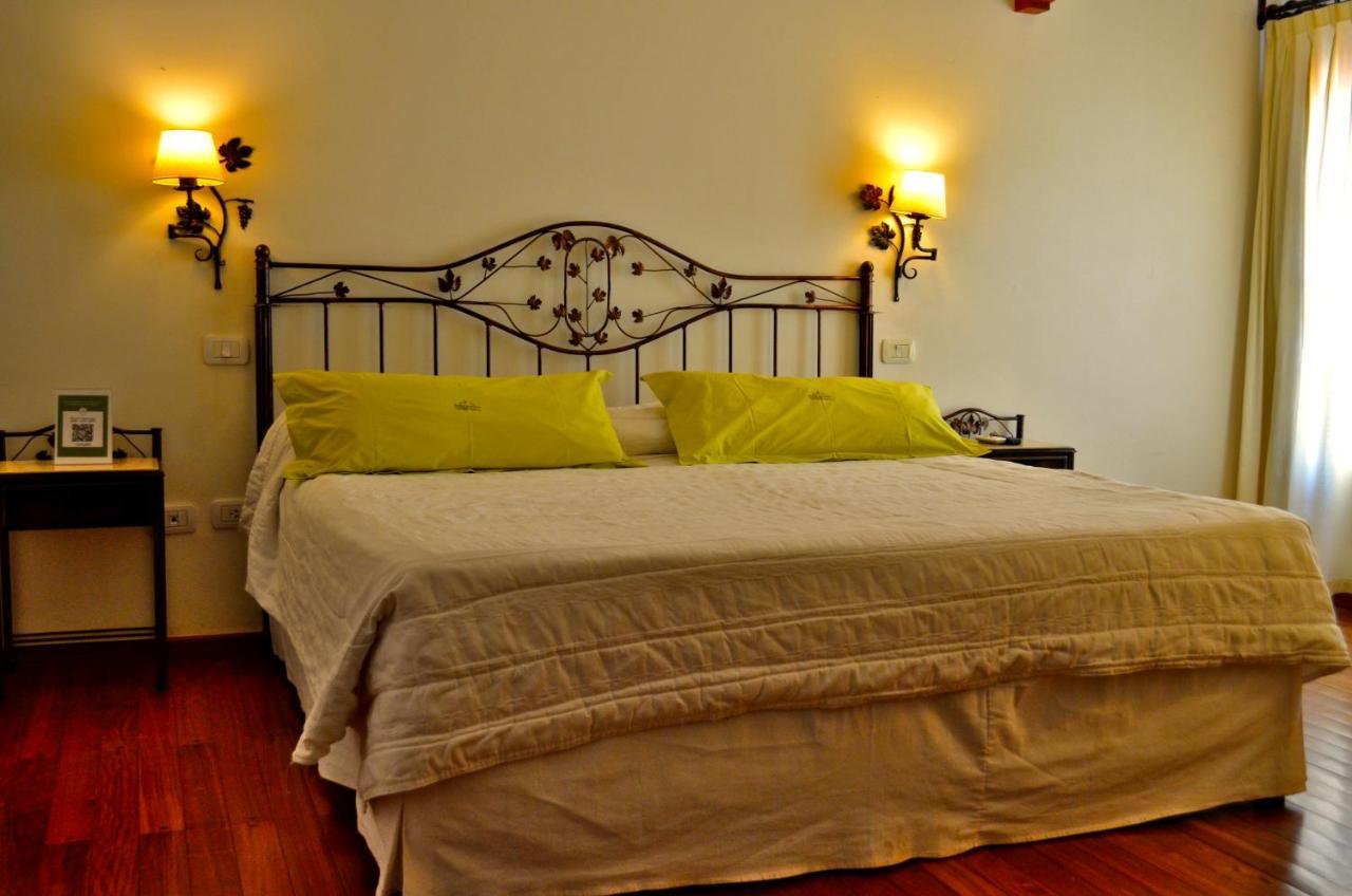 Hotel Asturias Cafayate Exterior photo